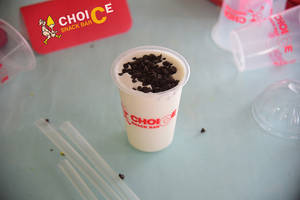 Vanilla Choco Chips Thick Shake