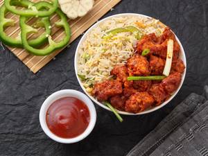 Egg Fried Rice With Schezwan Chicken