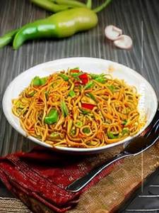 Veg Schezwan Noodles