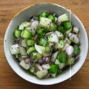 Onion salad
