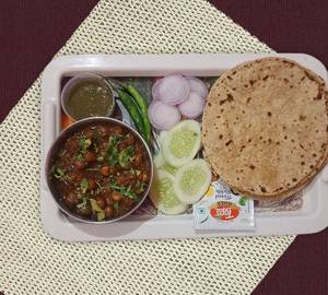 Chole+4Butter roti+salad+achar