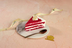 Eggless Red Velvet Cake Slice