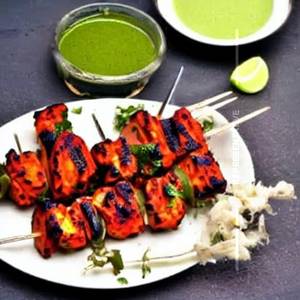 Kali Mirch Lassuni Chicken Tikka