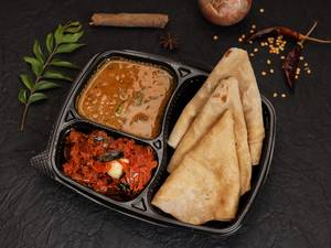 3 Pc Chapathi With Chicken Gravy & Schezwan Chicken