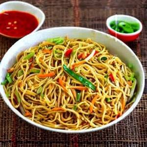 Egg Hakka Noodles