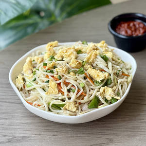 Egg Hakka Noodles