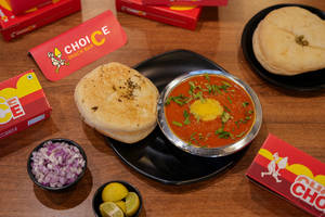 Bhaji With Kulcha