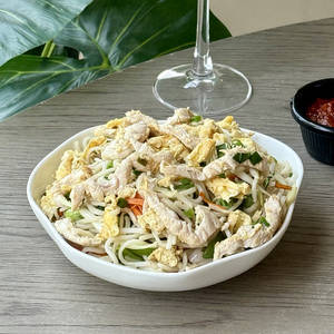 Chicken Hakka Noodles