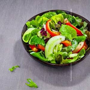 Fresh Garden Green Salad