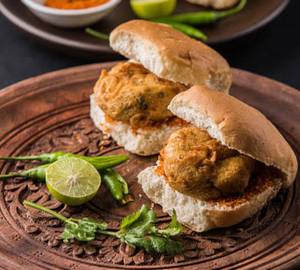 Schezwan vada pav