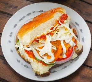 Peri Peri Vadapav