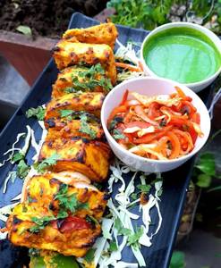 Paneer Lasooni Tikka