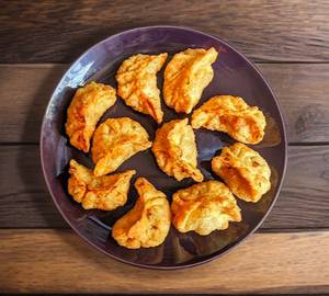 Veg Schezwan Fried Momos [5 Pieces]