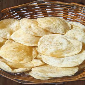 Dalpuri (17 Pcs) With Potato Sabji