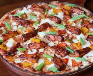 Chilli Chicken Pizza
