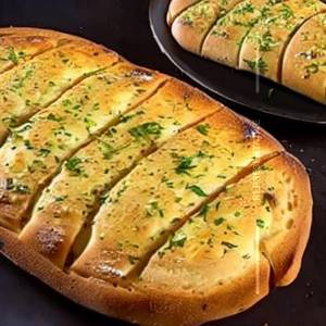 Suprime garlic bread