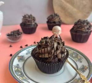 Coffee Bento Red Hazelnut Cupcakes