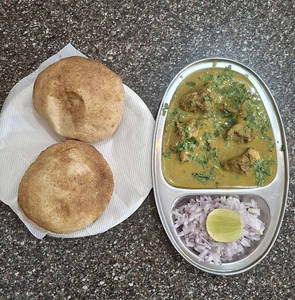 Chicken Xacuti Poee [2 Poee]