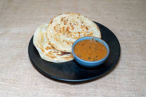 Malabar Parotta With Kadala Curry [2 Pcs]