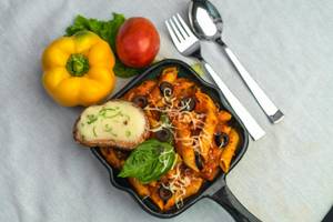 Red sauce pasta