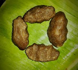Nattu Chakarai Kozhukattai (karuppattie)