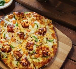Paneer Tikka Pizza