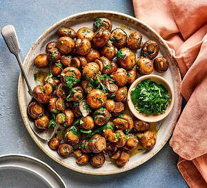 Mushroom In Hot Garlic Sauce