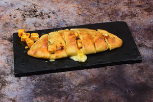 Paneer Tikka Garlic Bread