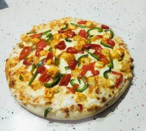 Spicy Paneer Pizza