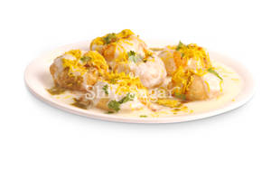 Sev Dahi Batata Puri
