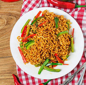 Chilly Garlic Maggi