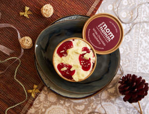 White Chocolate Raspberry Ice cream [200 ml]