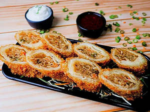 Crunchy Spring Rolls (8 Pcs)