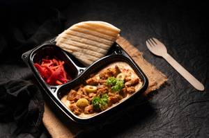 Hummus With Pulled Lamb Boneless