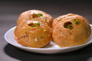 Mawa Kachori