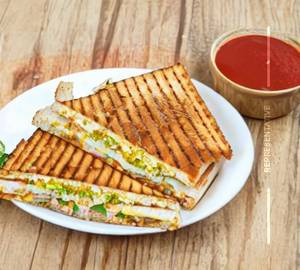 Tandoori paneer sandwich