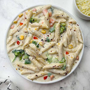 White Sauce Veg Pasta