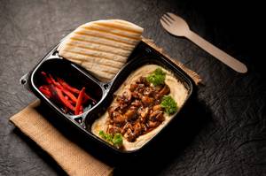 Hummus With Garlic Mushroom