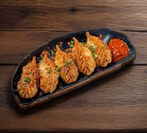 Chicken crispy momos