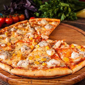 Chicken Cheese Corn Pizza