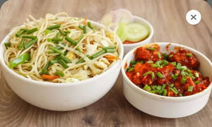 Veg Hakka Noodles & Veg Manchurian