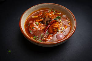 Schezwan Paneer Gravy (8 Pcs)