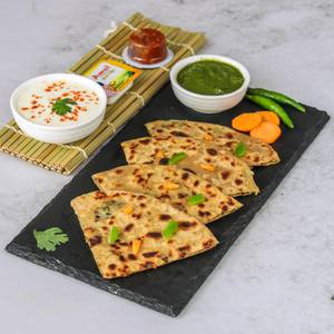 Gobi Paratha With Onion