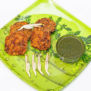 Vazhai Poo Masala Vada(4 Nos)
