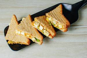 Paneer Makhani Sandwich