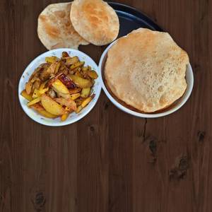 Poori and aloo bhaji