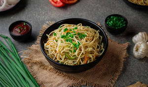 Veg Hakka Noodles