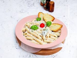 Penne Alfredo