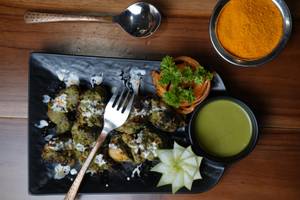 Hariyali Chicken Tikka 