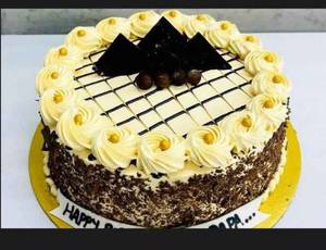Eggless Butterscotch Black Forest Cake ( 680 Grams)